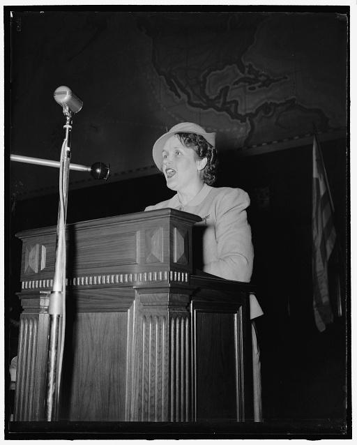 National_Aviation_Forum._Washington,_D.C.,_May_27_1940._Ruth_Nichols,_famous_aviatrix,